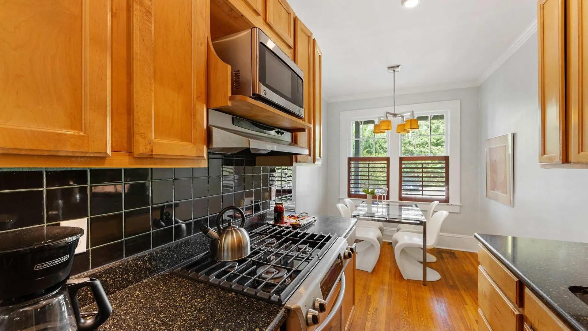 Dom wakacyjny Contemporary 2Br In Myers Park With Screened Porch Charlotte